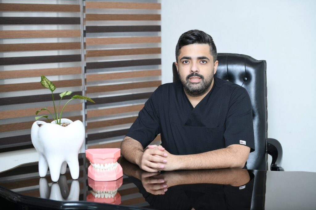 دکتر افشین احمدیان دندانپزشک طرف قرارداد با بیمه کوثر در شمال تهران قیطریه