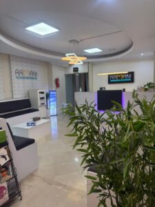 کلینیک دندانپزشکی آرمانی فرشته ارائهدهنده خدمات لمینت، کامپوزیت و ایمپلنت در شمال تهران – دندانپزشکی طرف قرارداد با بیمه دی